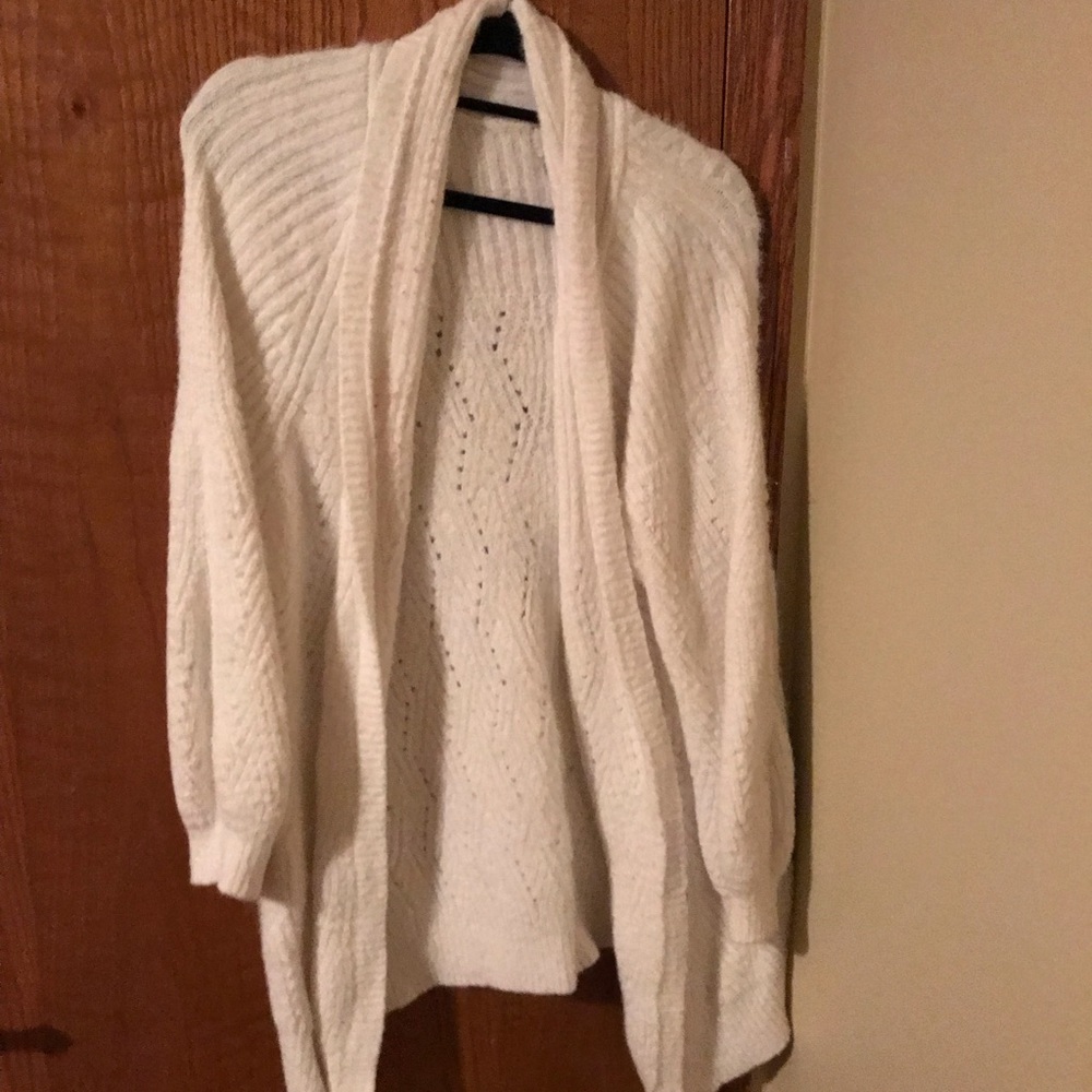 White cozy oversized cardigan